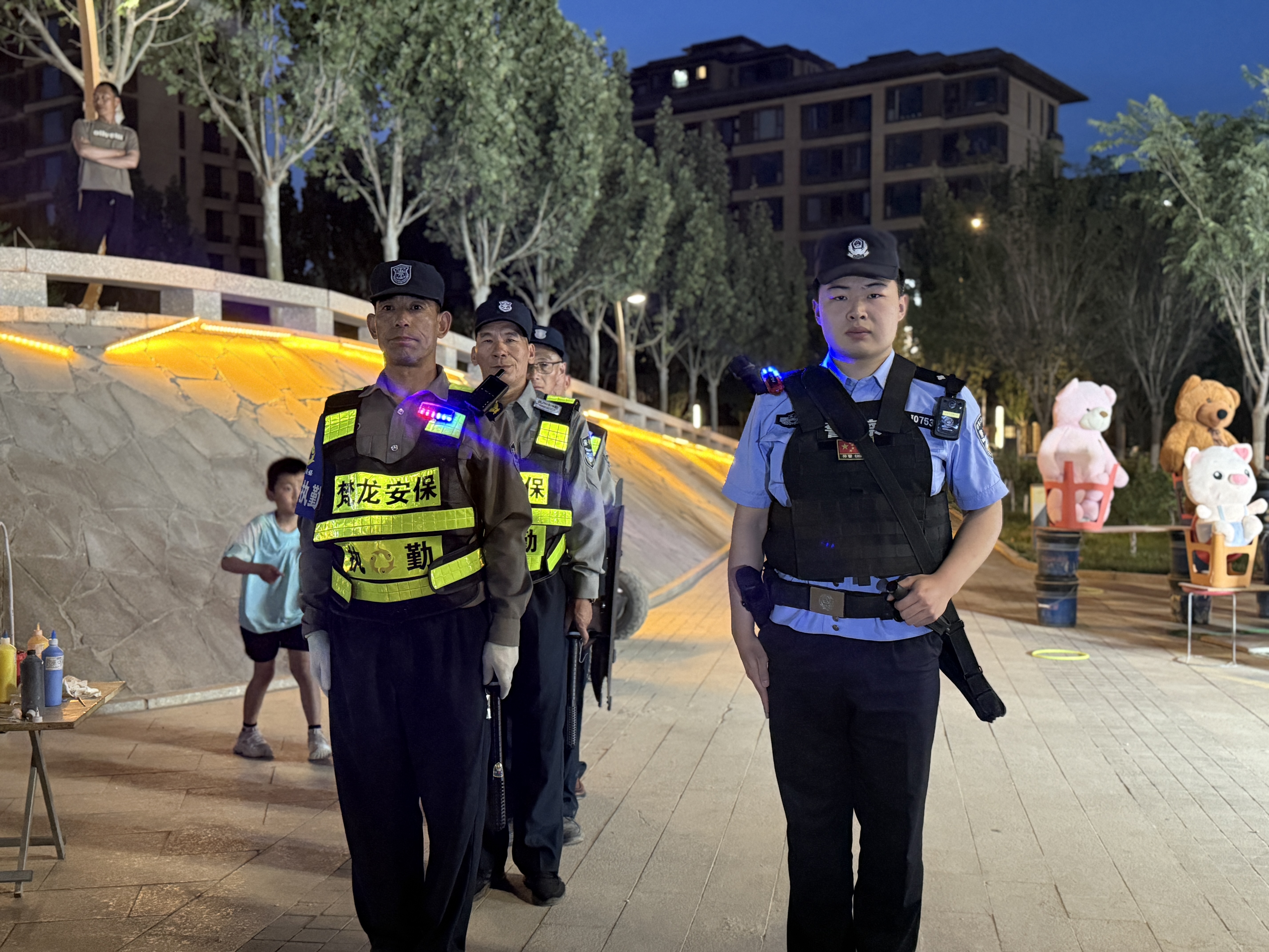 警保联动“织密网” 梵龙安保“守平安”